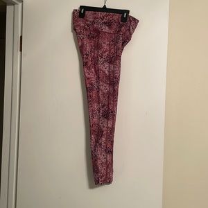 Athleta Ultimate Stash 7/8 Tight